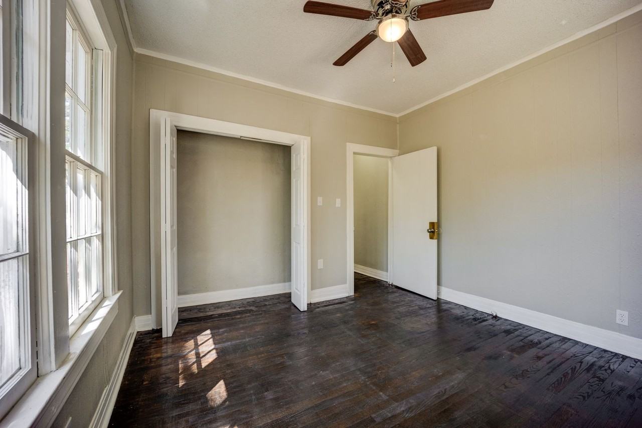 1108 N 40th St - Photo 3 of 19