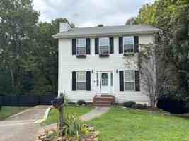 featured image of 1301 Woodridge Dr