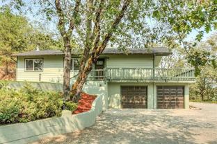 570 Grandview Ave - Photo 1 of 1