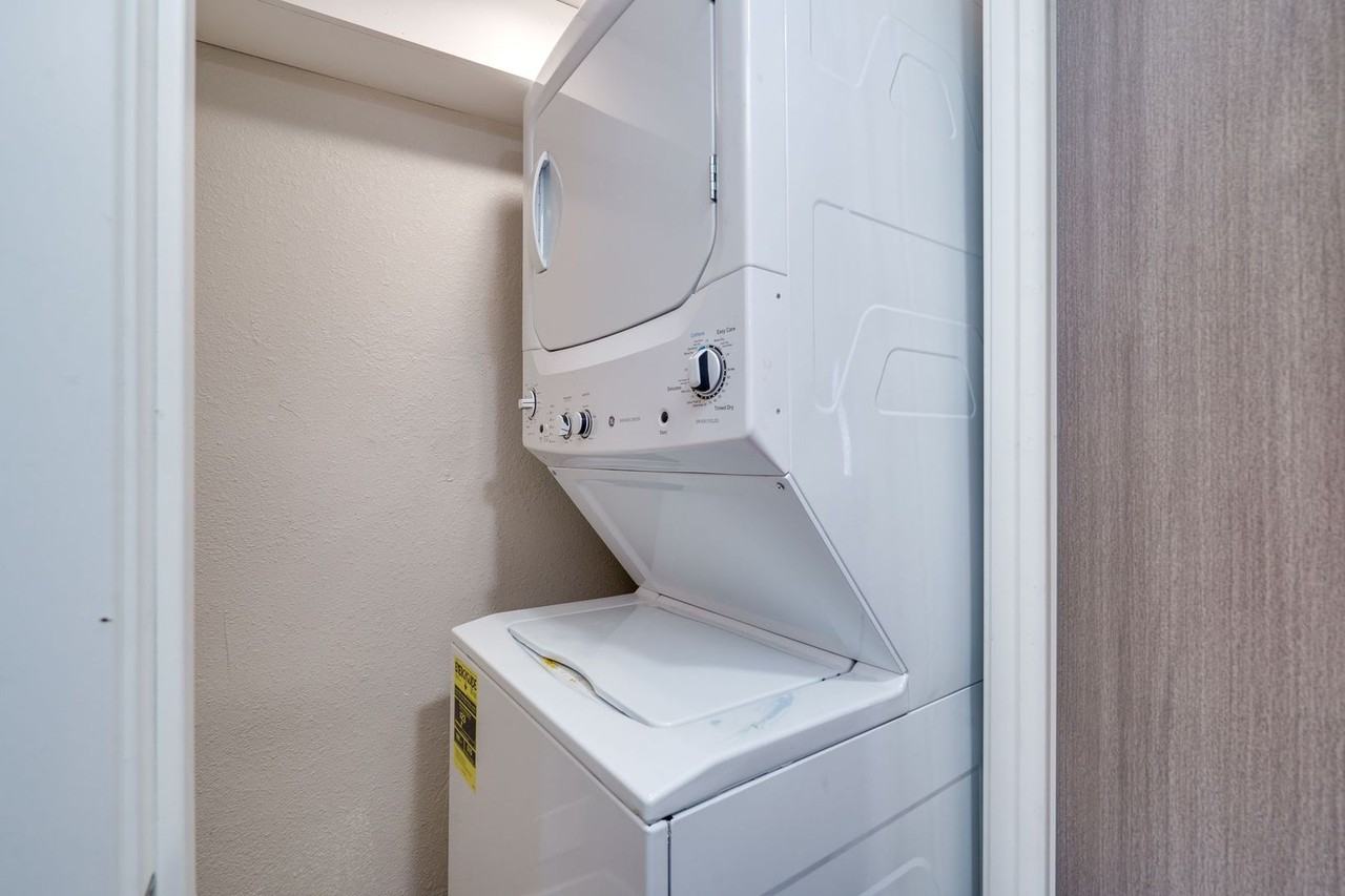 The Legends - Photo 6 of 27