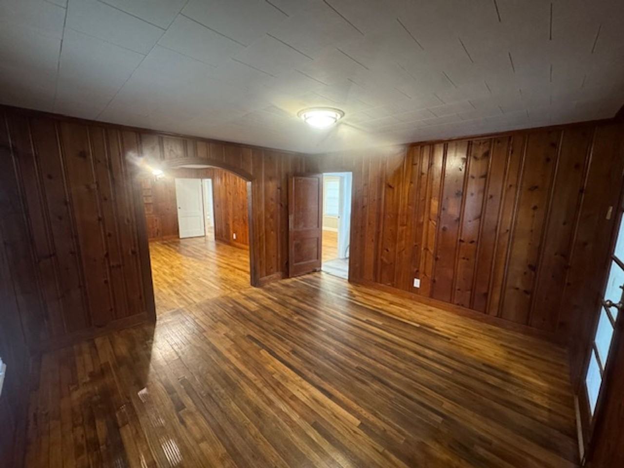 3068 Roanoke Rd - Photo 3 of 10