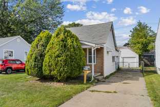 17719 Lowell St - Photo 1 of 1