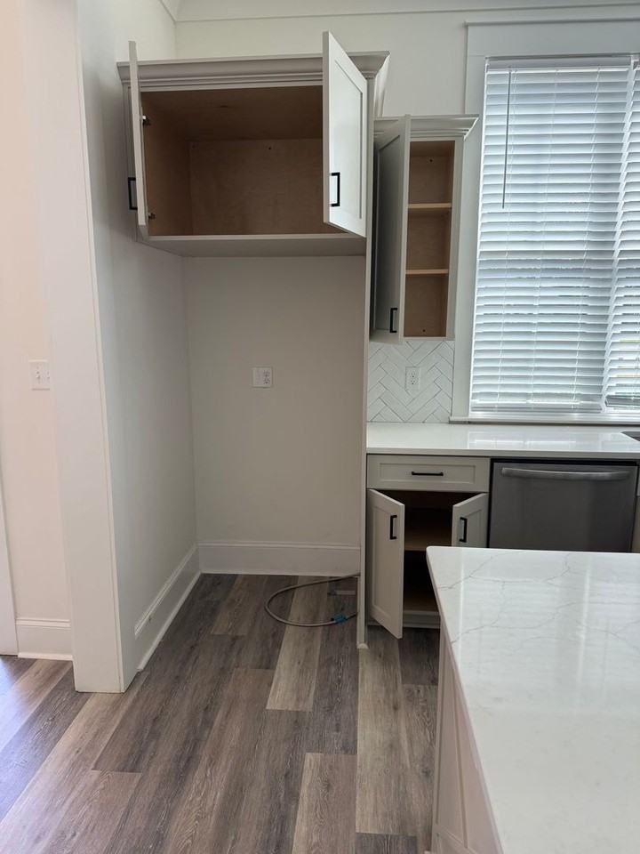 2720 Mccall Ct - Photo 4 of 22