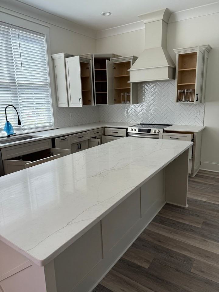 2720 Mccall Ct - Photo 5 of 22