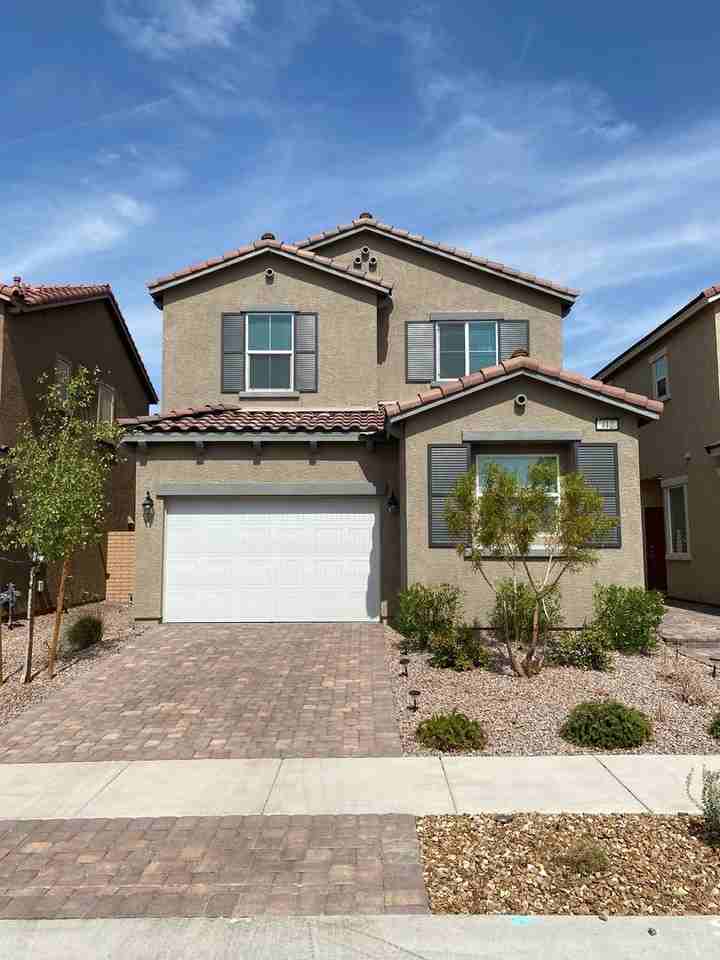 412 Desert Cadence St - Photo 2 of 33