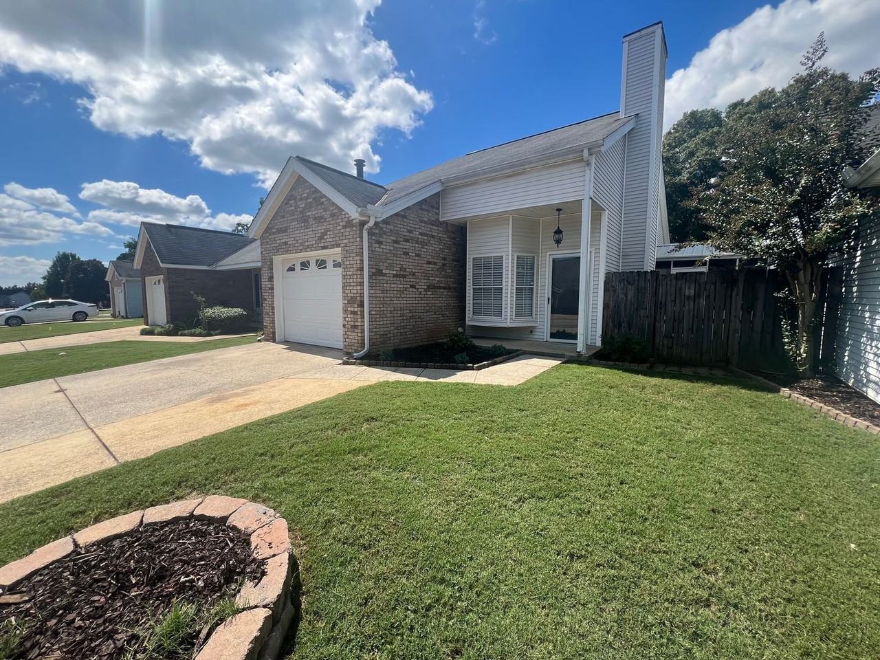 2708 Swallow Ln - Photo 2 of 39
