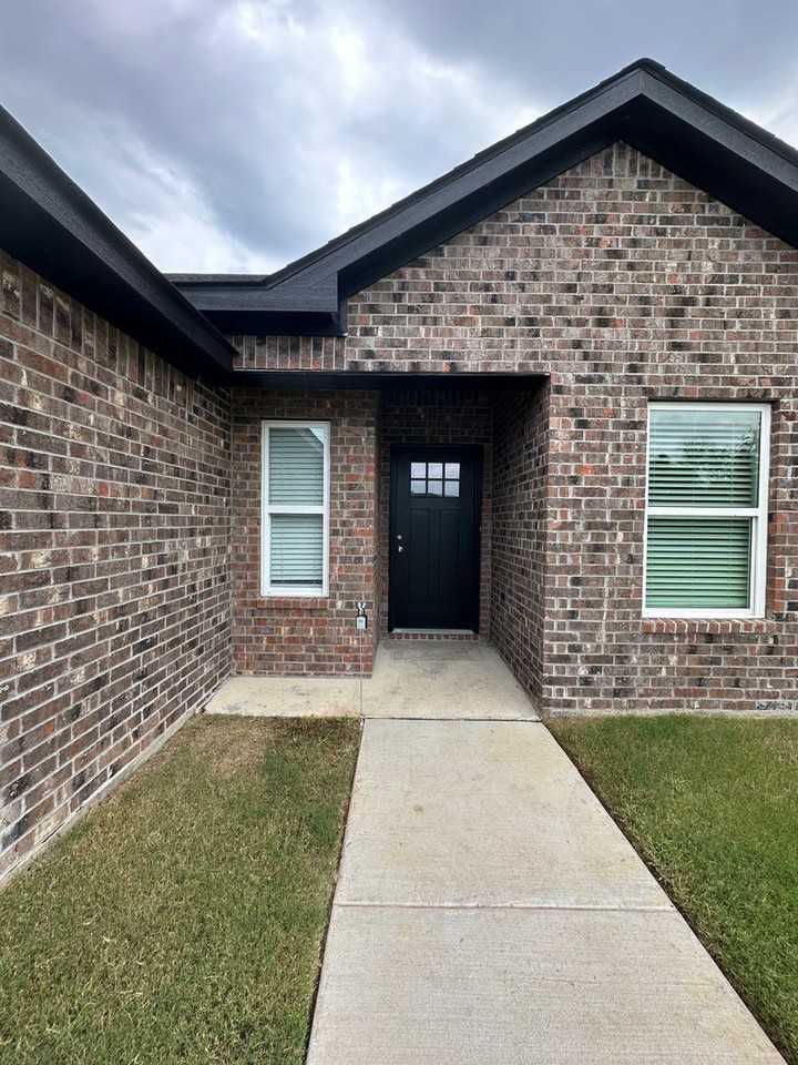 3625 Gallant Fox Ave - Photo 2 of 15