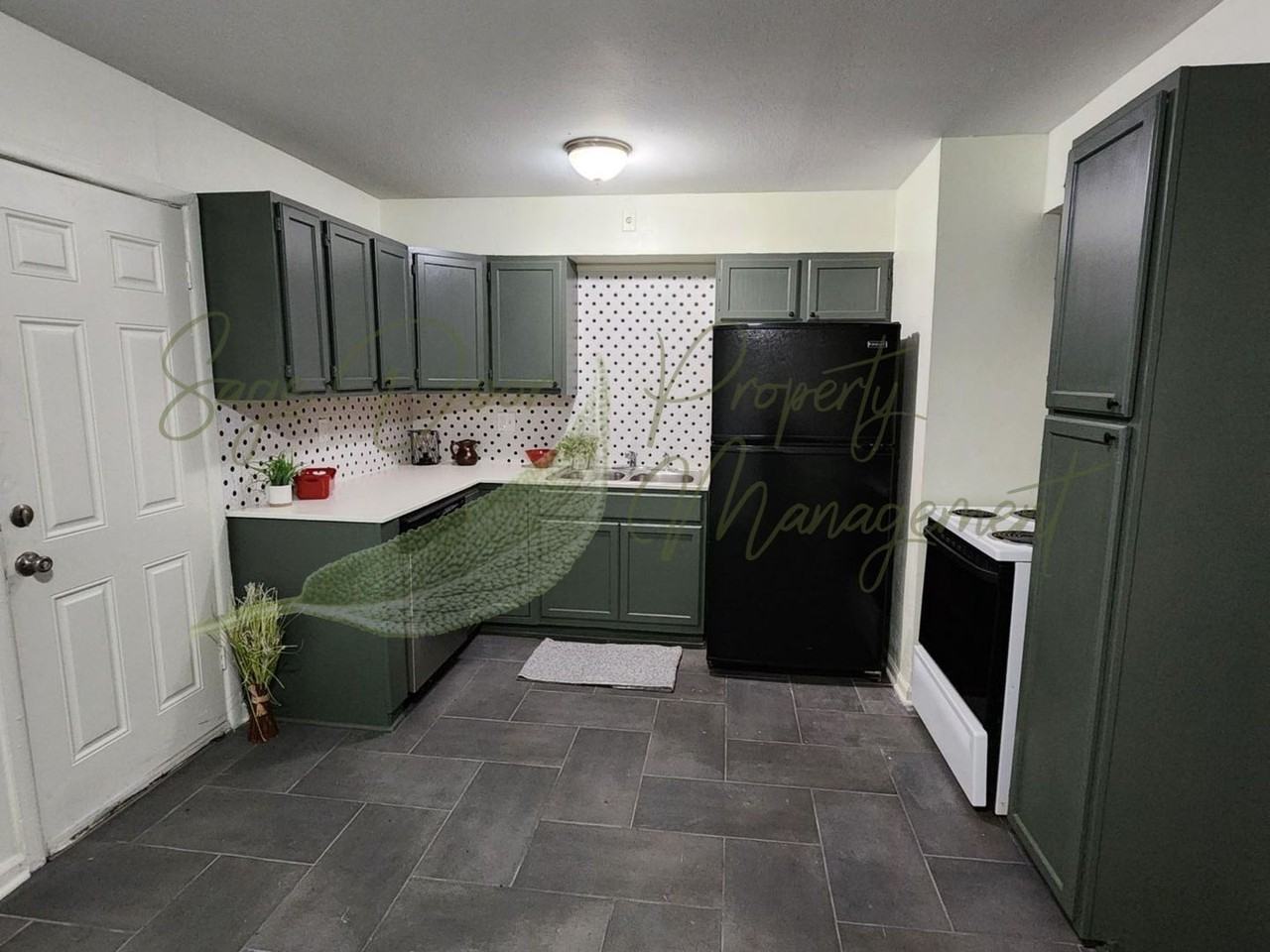 11402 Palmer Ave - Photo 5 of 16