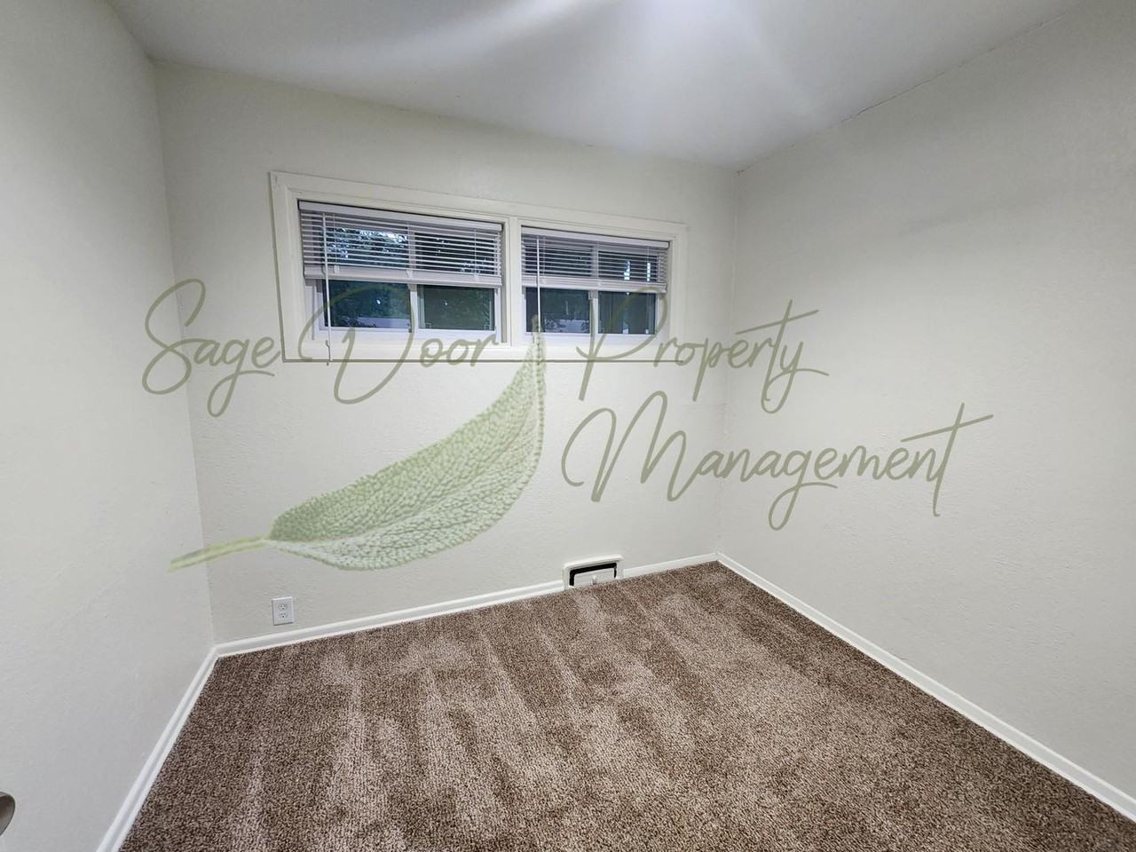 11402 Palmer Ave - Photo 7 of 16