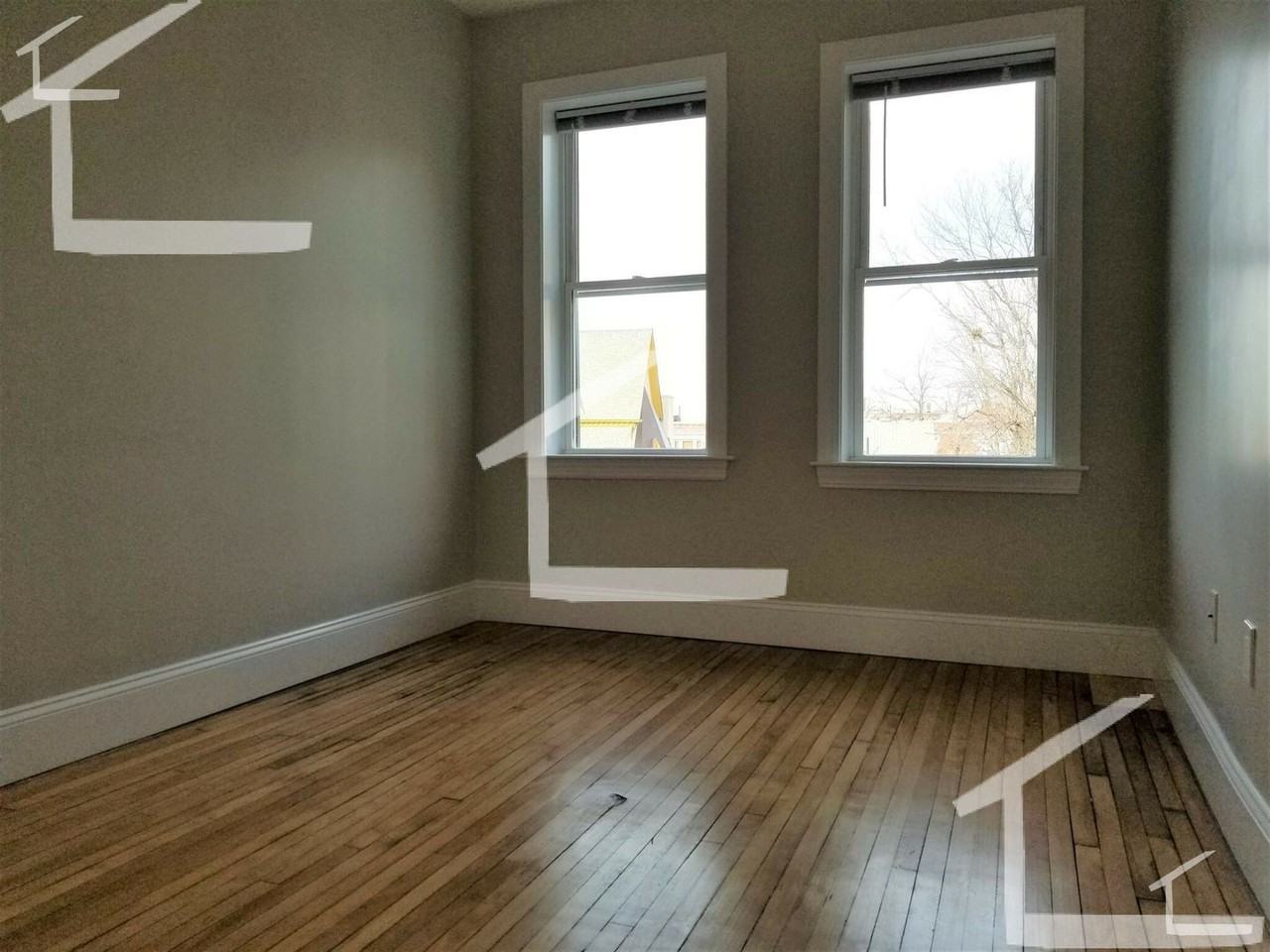 13 Gardner St - Photo 3 of 7