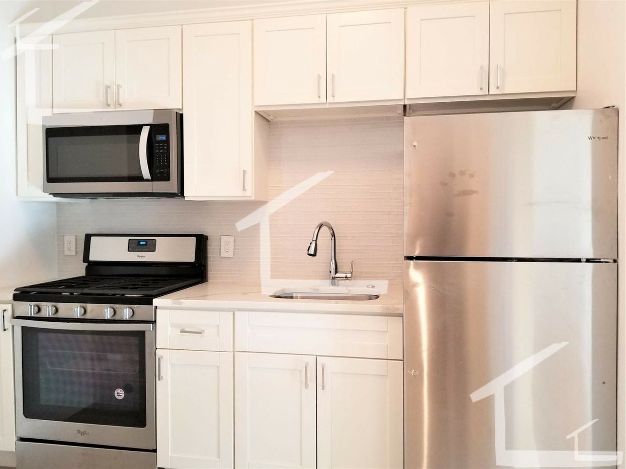13 Gardner St - Photo 5 of 7
