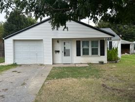 1133 S Miles Ave - Photo 1 of 1