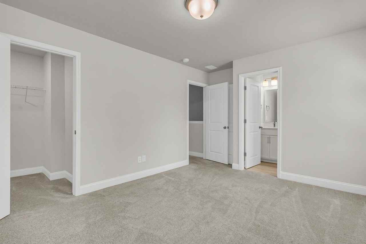 523 Green Fern Dr - Photo 3 of 40