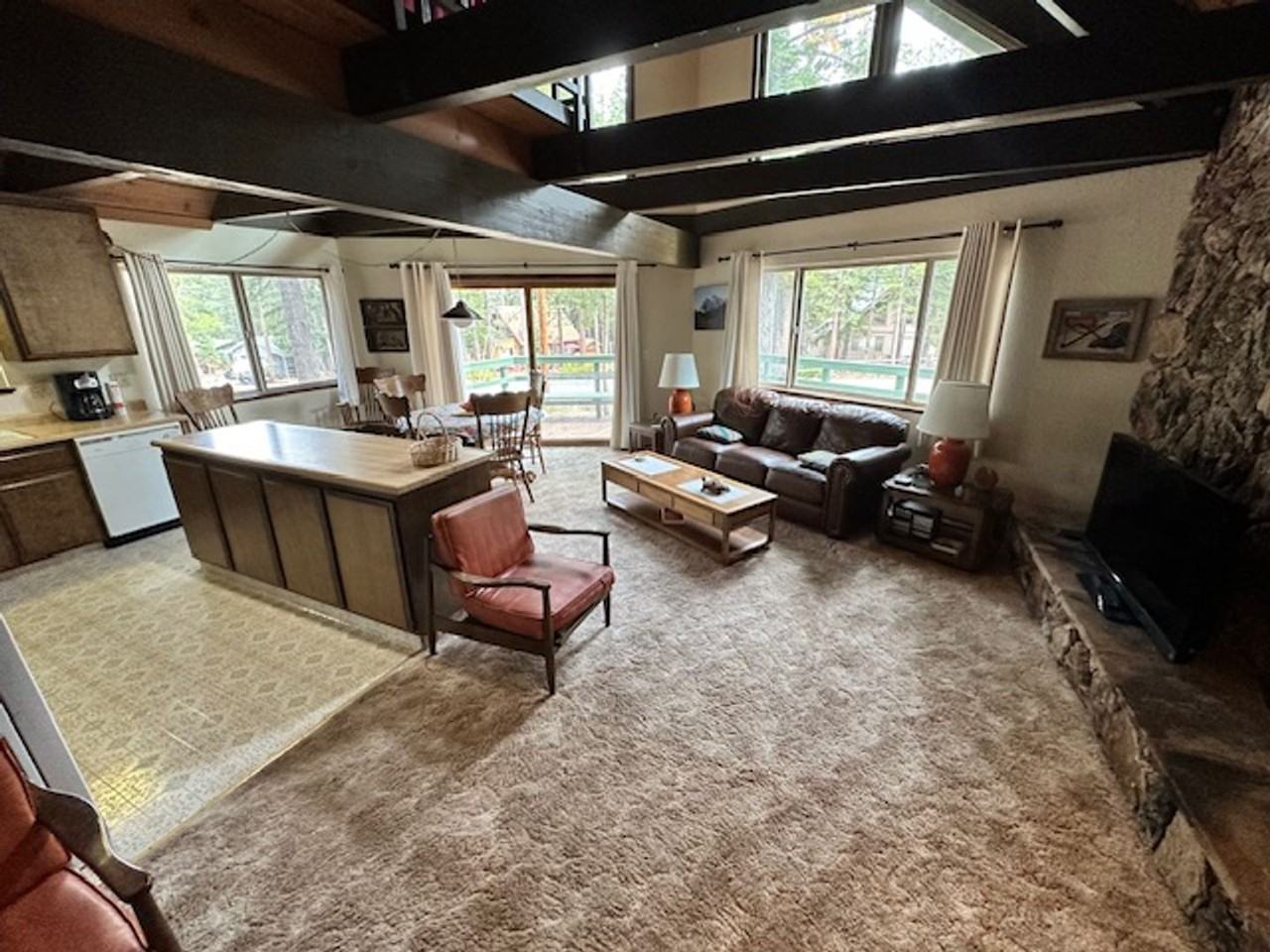 1912 Toppewetah St - Photo 4 of 11