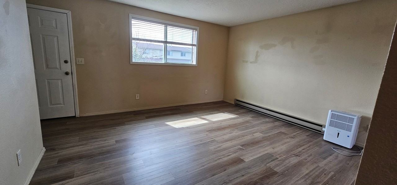 401 W Central Ave #A - Photo 3 of 25
