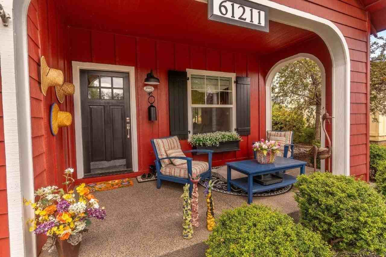 61211 Fairfield Dr - Photo 3 of 14