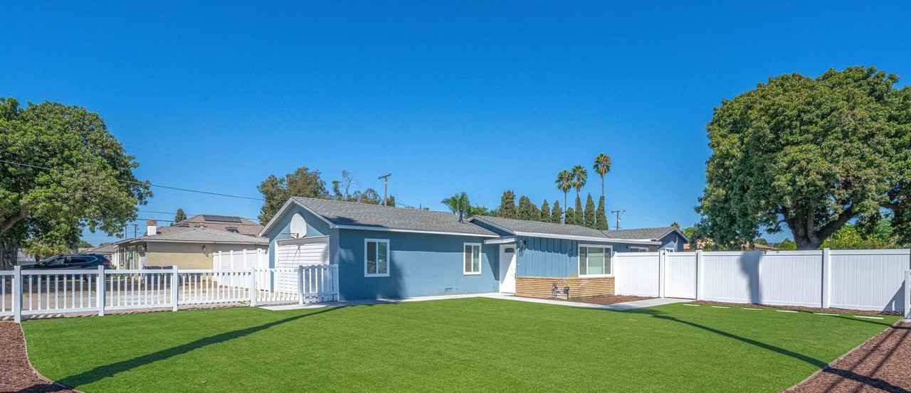 4301 W Lilac Ave - Photo 2 of 27