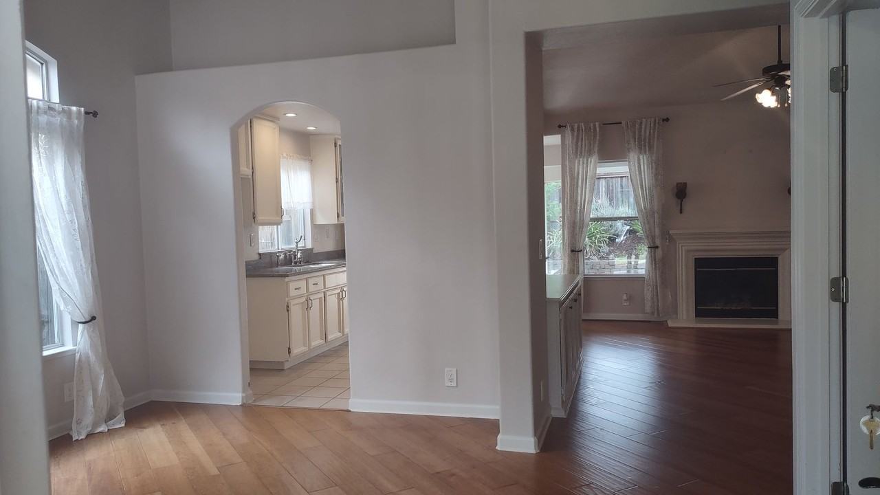 1210 Camino Capistrano - Photo 2 of 26