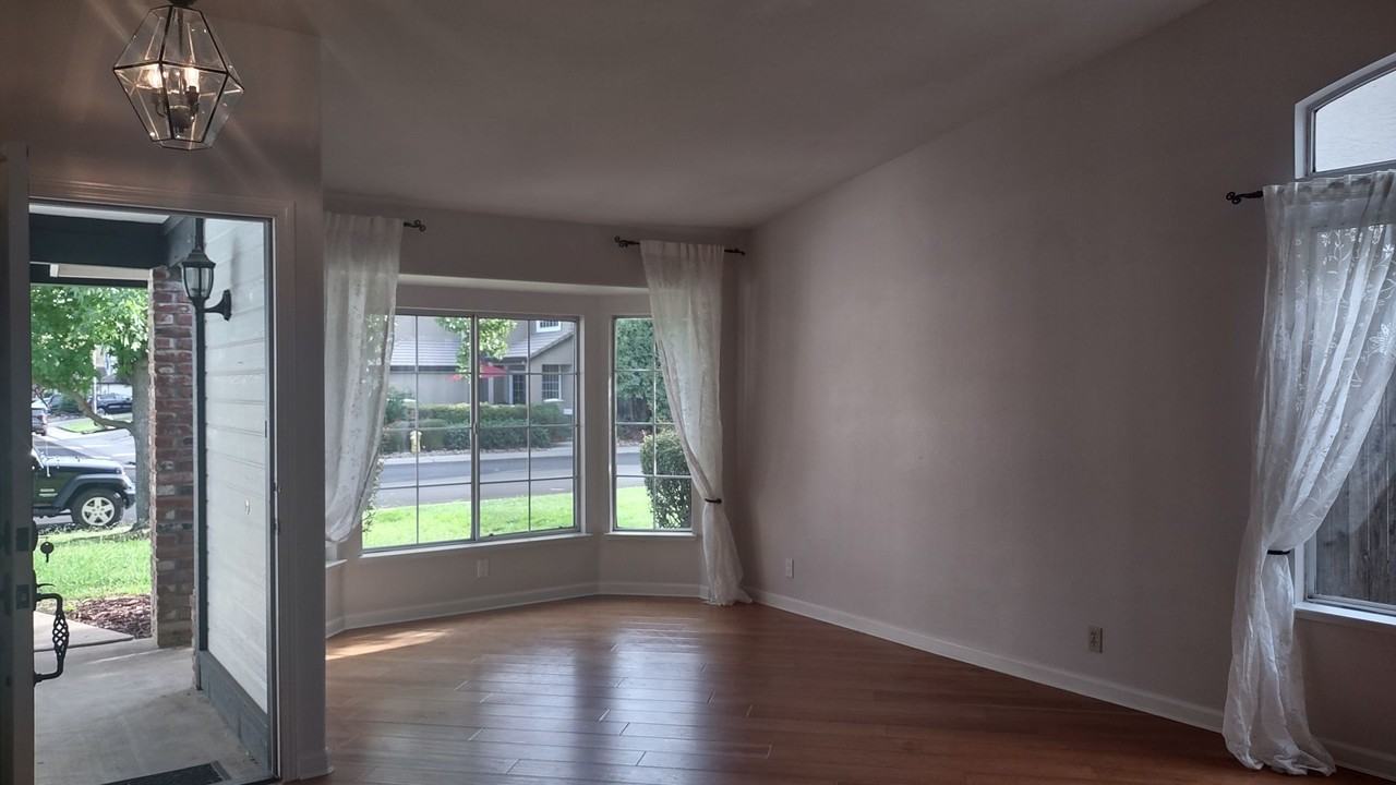 1210 Camino Capistrano - Photo 3 of 26