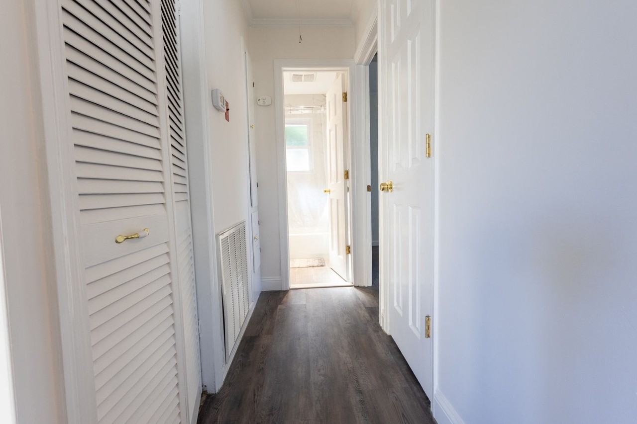 25 Southridge Dr - Photo 5 of 12