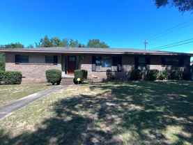 215 Walnut Dr - Photo 1 of 1