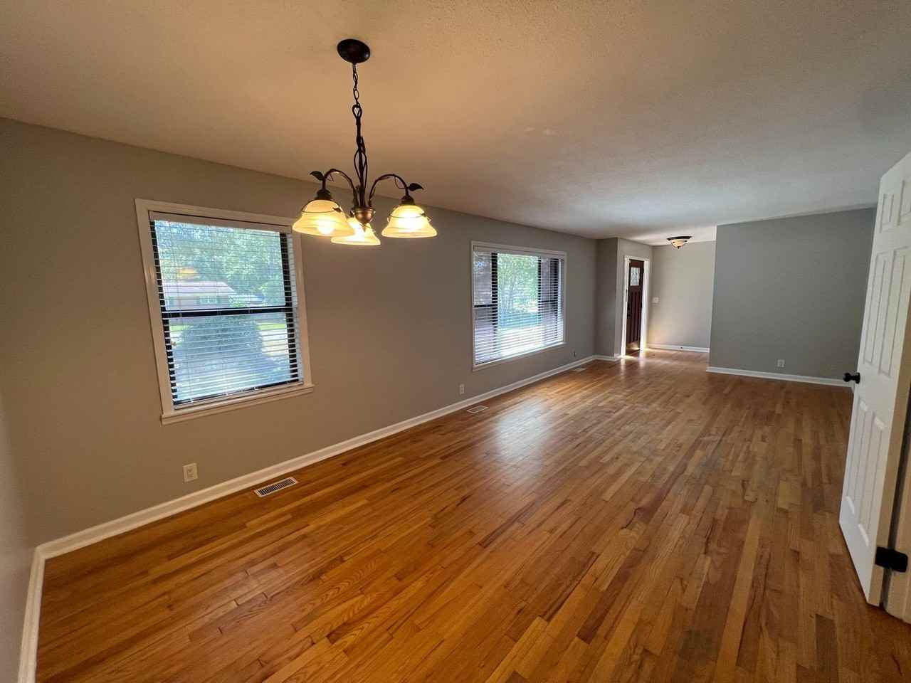 215 Walnut Dr - Photo 5 of 18