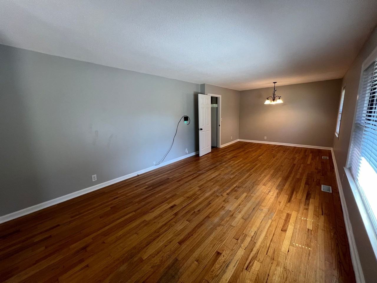 215 Walnut Dr - Photo 6 of 18