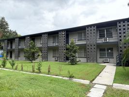 featured image of 639 Ramona Ln #6