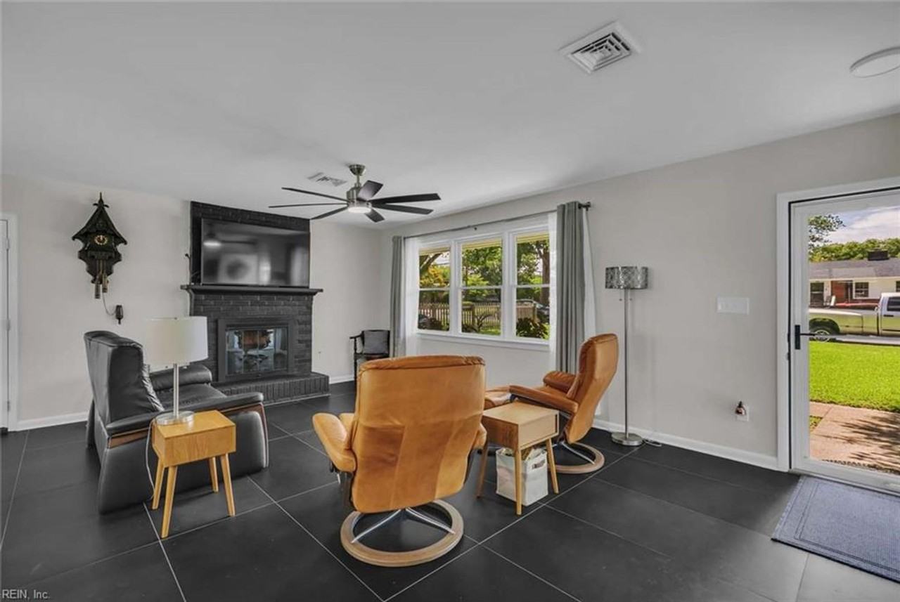 13 Wendfield Cir - Photo 2 of 21