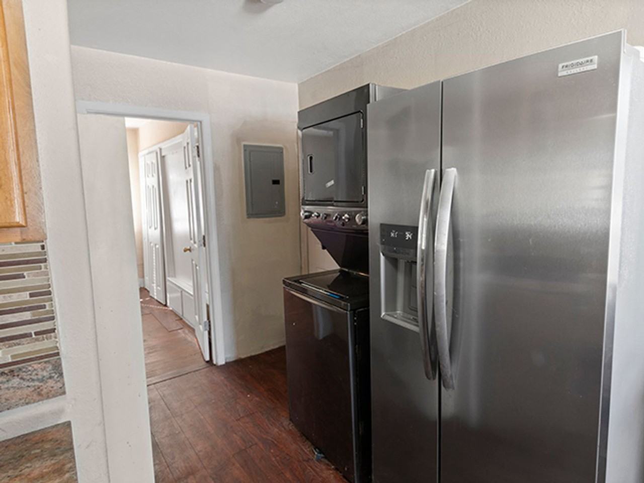 1132 86th Avenue - Photo 4 of 10