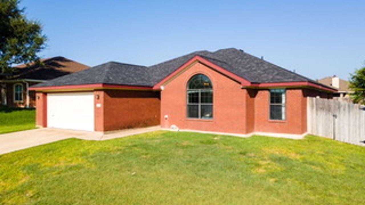 4109 Maid Marian Cir - Photo 2 of 27