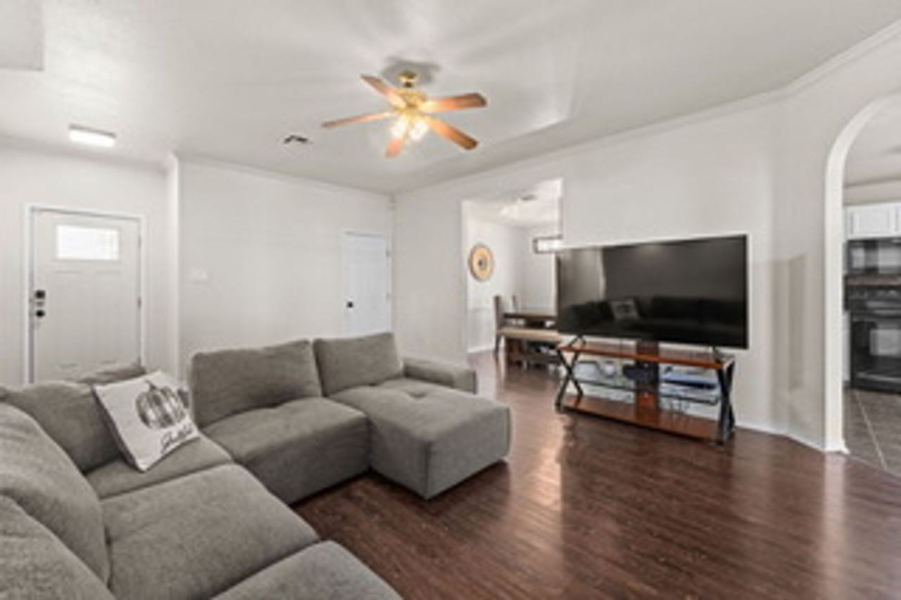 4109 Maid Marian Cir - Photo 6 of 27