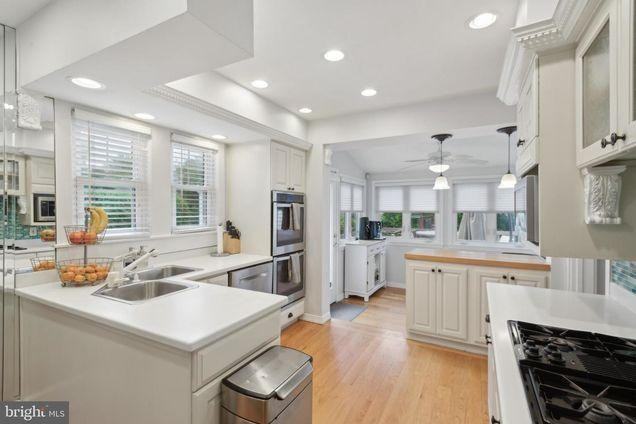 144 Ardmore Ave - Photo 2 of 4