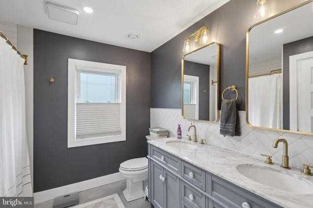 144 Ardmore Ave - Photo 3 of 4