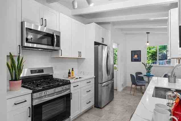 84 E Crescent Dr - Photo 2 of 5