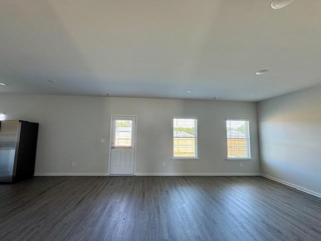 109 Monroe Ct - Photo 3 of 30