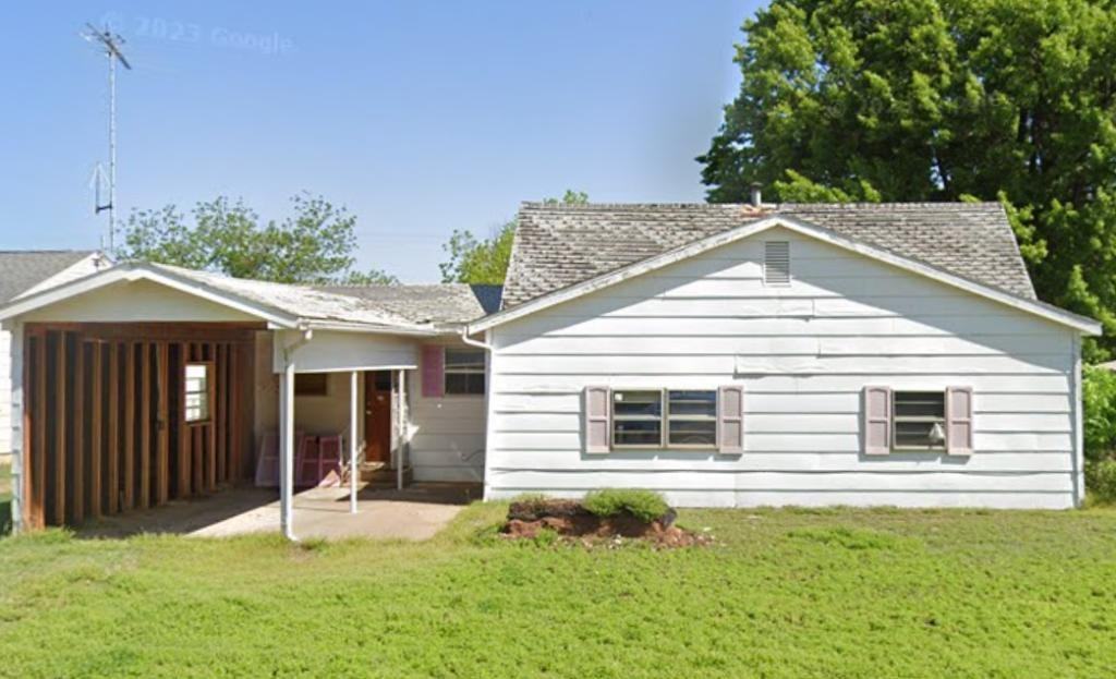 1311 Jackson St - Photo 2 of 9