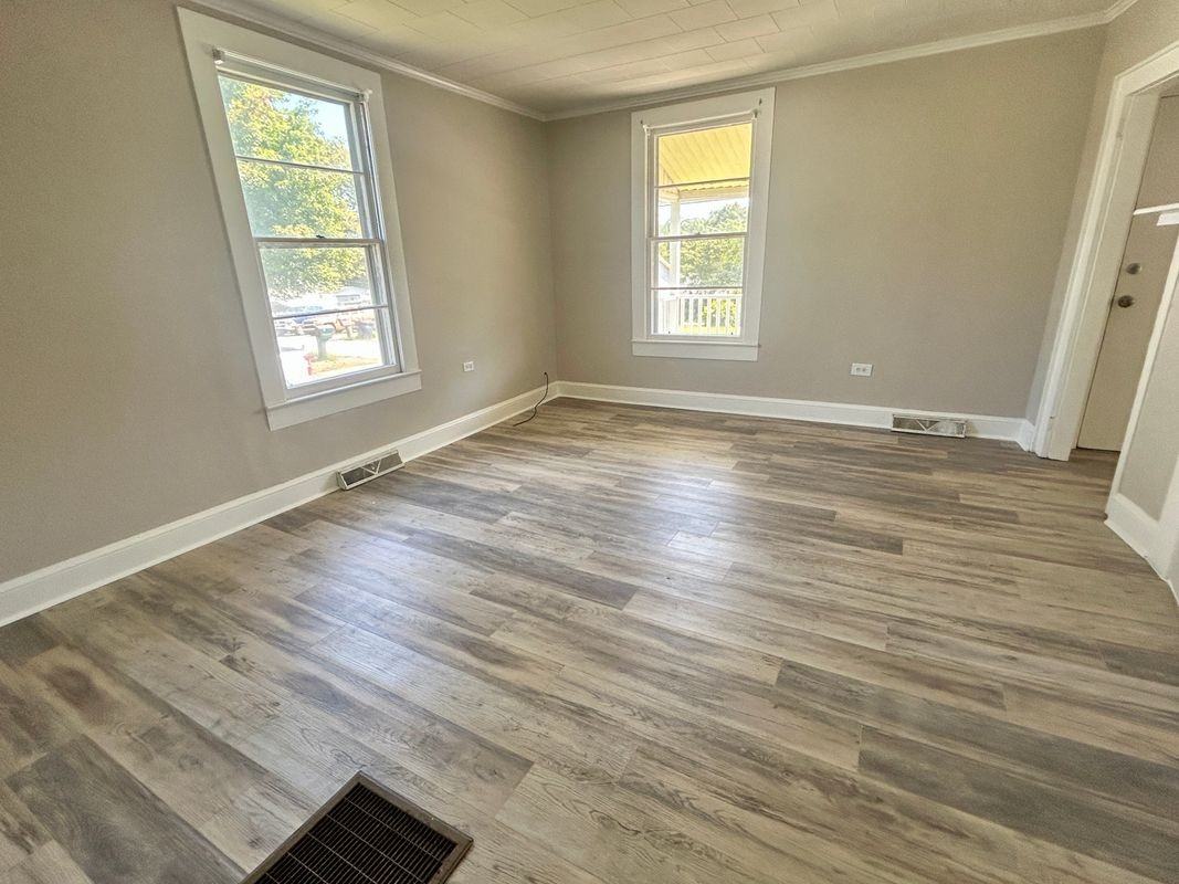 13 Allen St - Photo 2 of 15