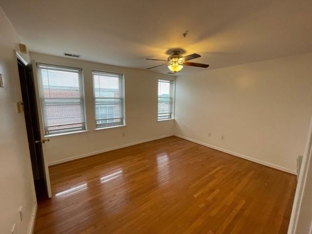 1210 Perry St Ne #301 - Photo 3 of 11