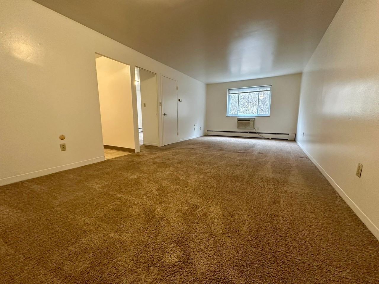 Brett Manor - Photo 2 of 29