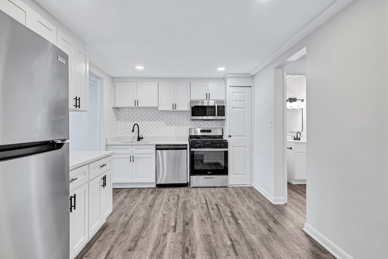 Avalon Townhomes - Photo 3 of 24