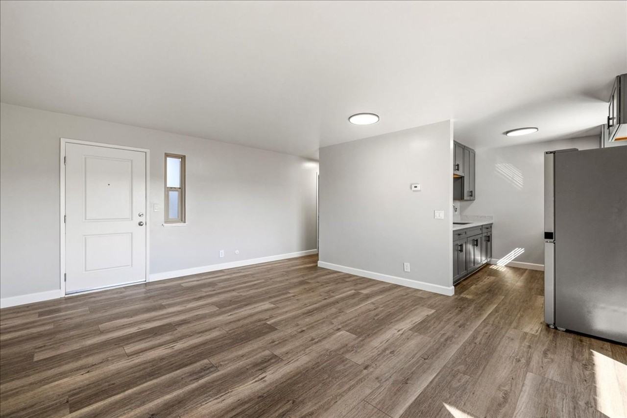 Plaza Apartments - Photo 5 of 20