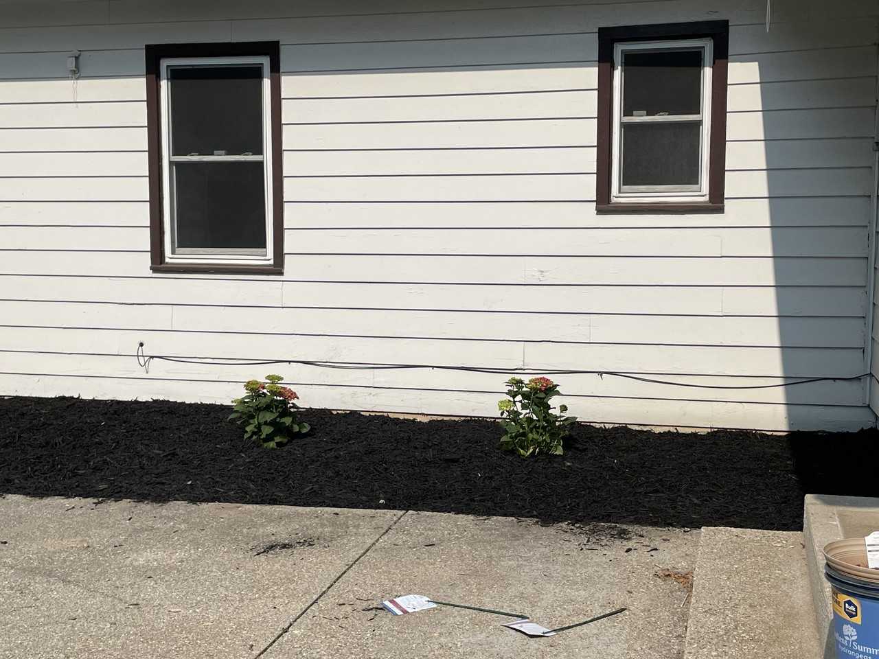 1164 Forest Hill Ave Se - Photo 4 of 12