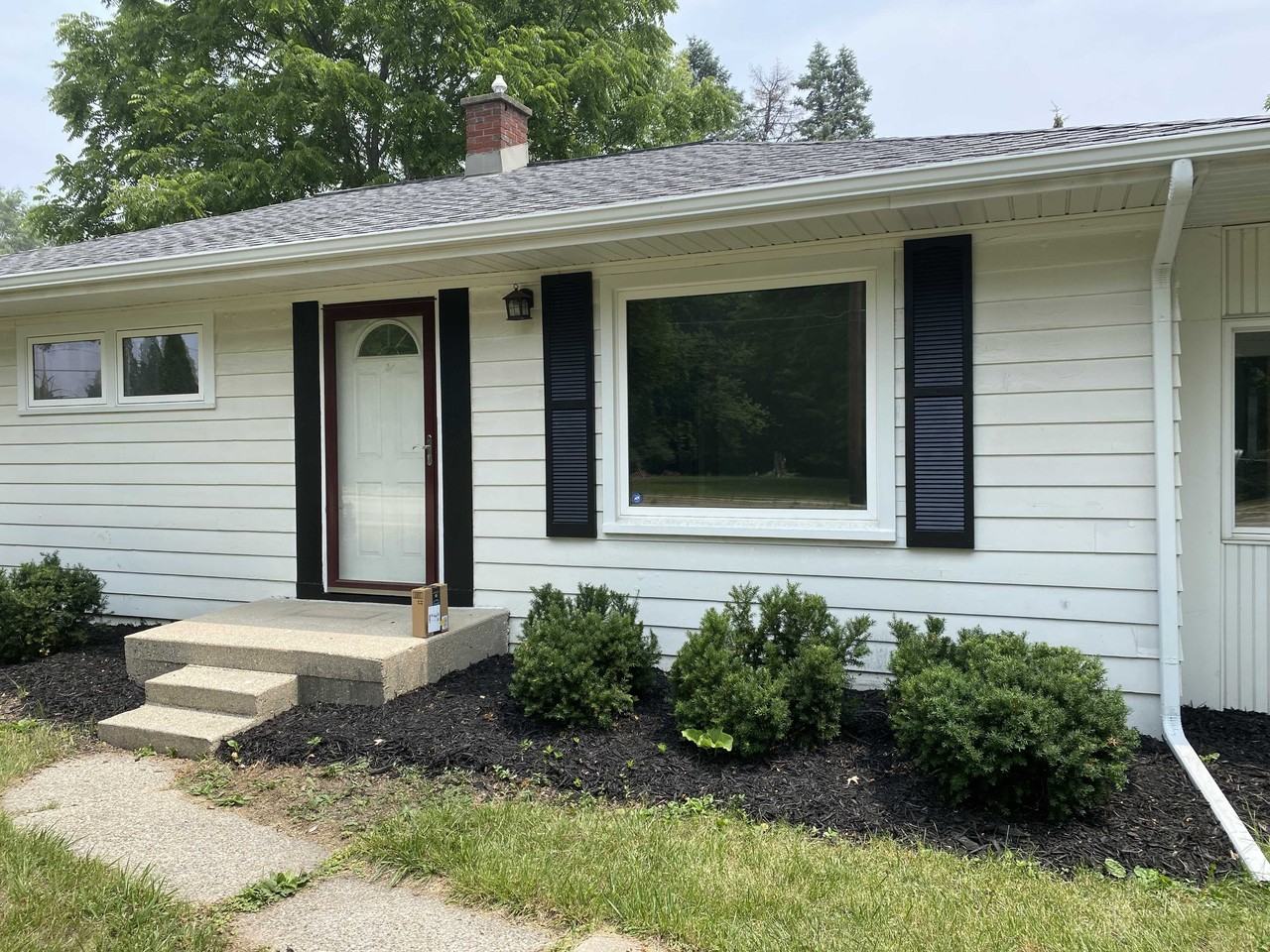 1164 Forest Hill Ave Se - Photo 7 of 12