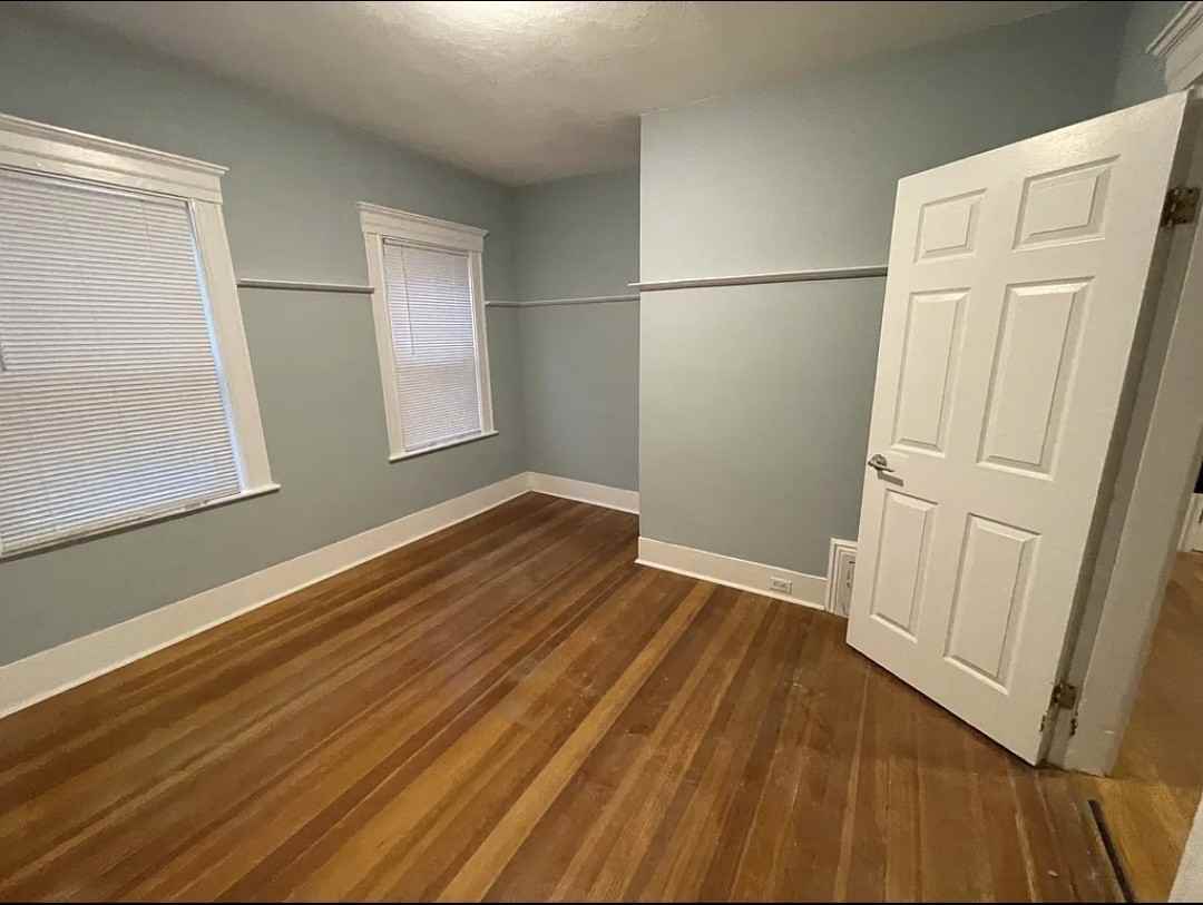 35 Cameron Ave #3C - Photo 2 of 11