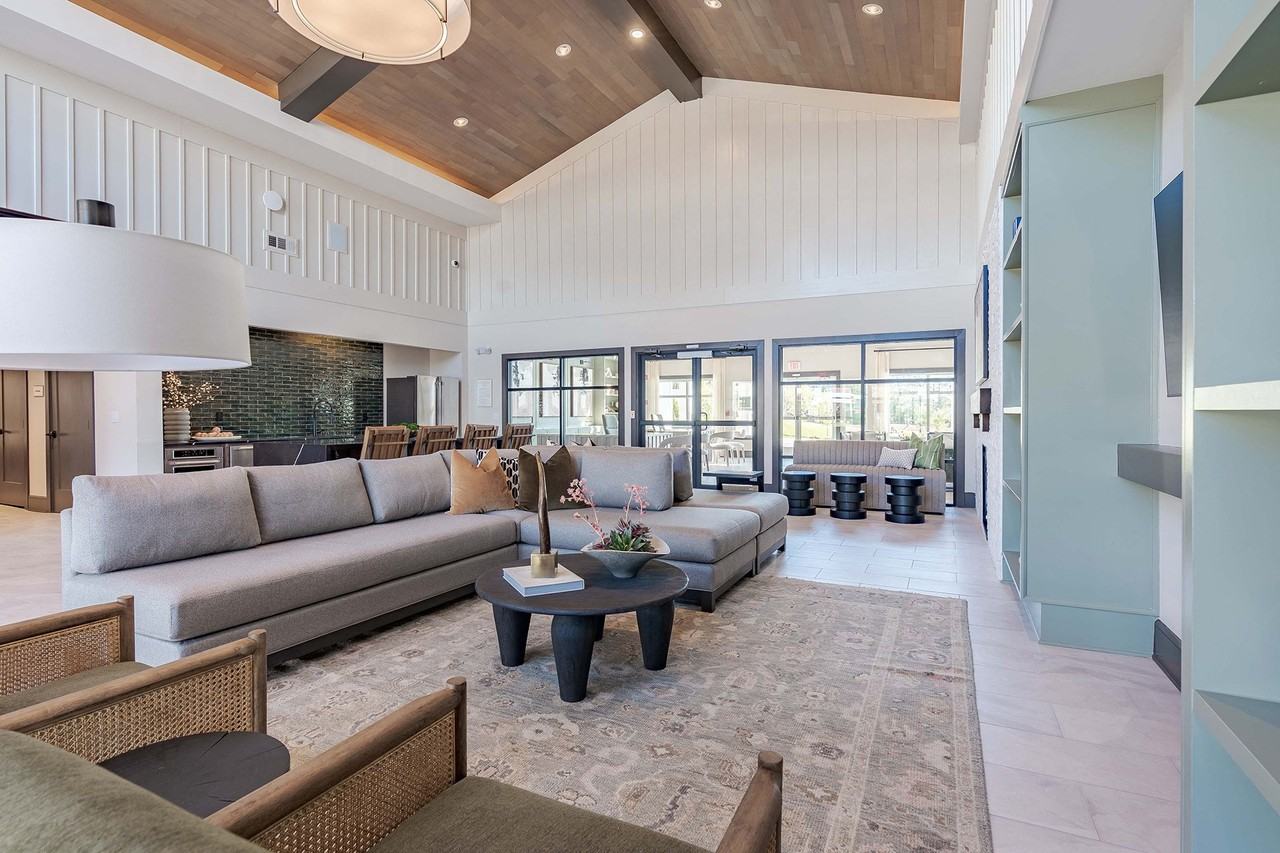 Paxton Place Apartments - Photo 2 of 43