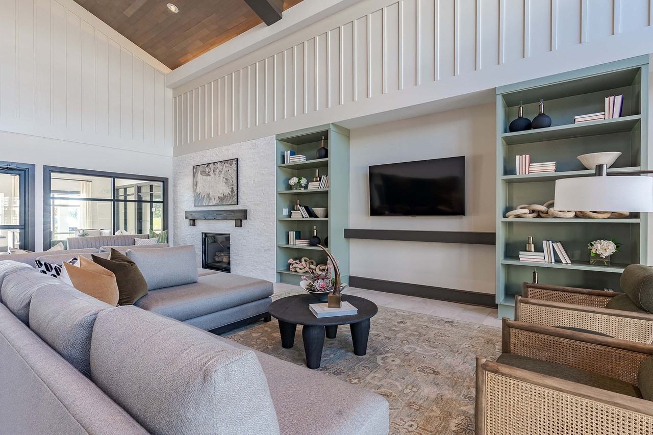 Paxton Place Apartments - Photo 5 of 43