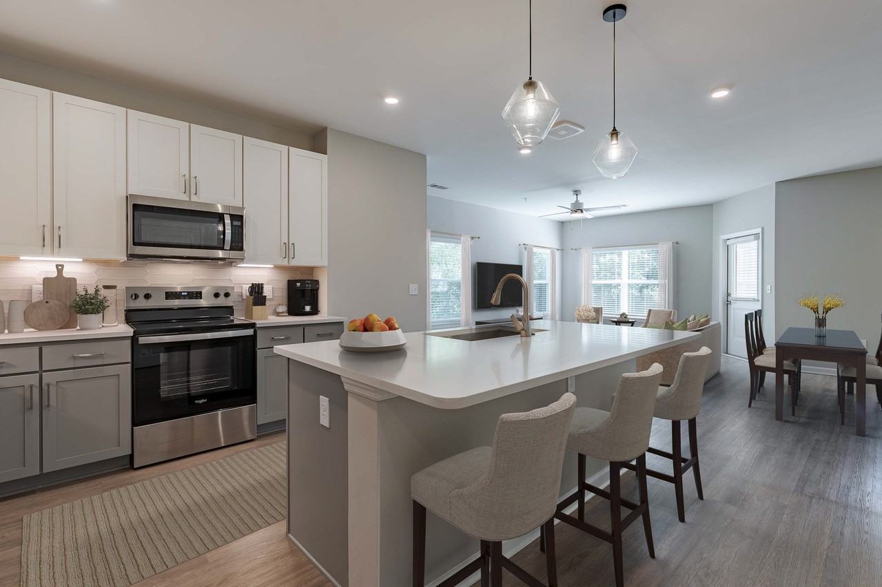 Paxton Place Apartments - Photo 2 of 43