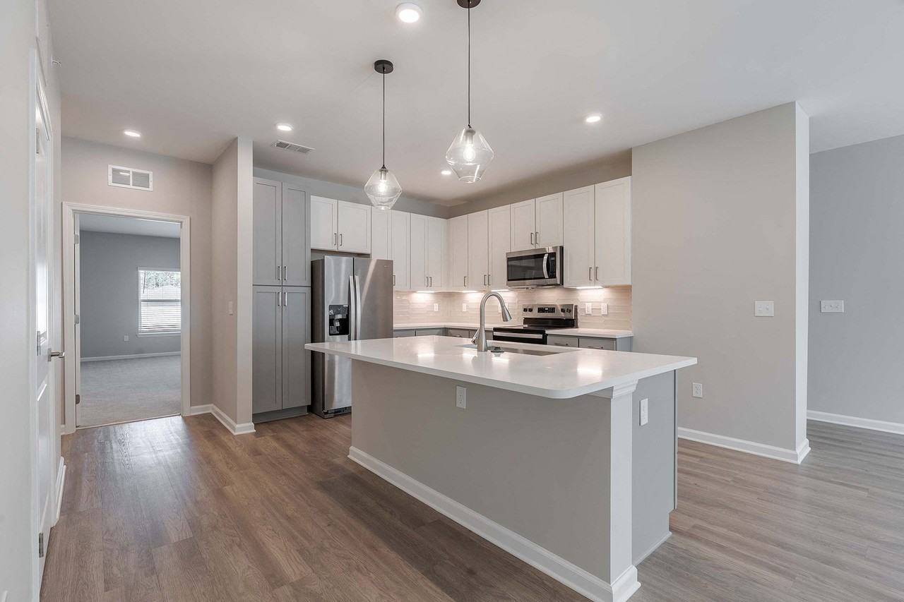 Paxton Place Apartments - Photo 6 of 43