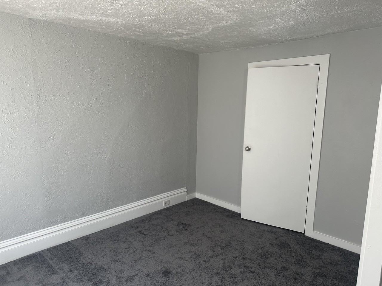 89 S Main St #3 - Photo 2 of 8